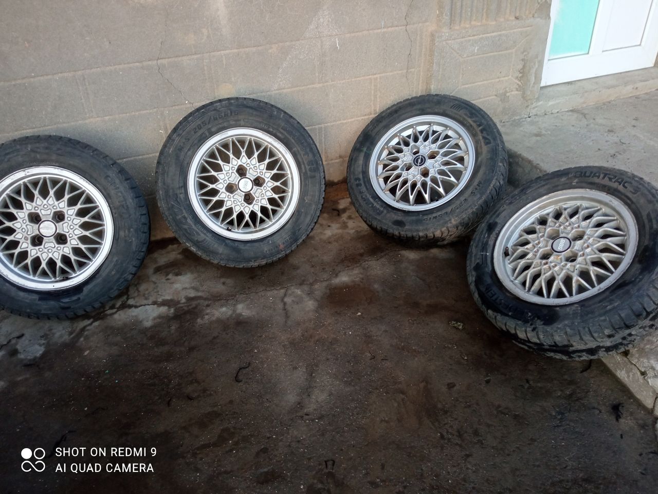205 / 65 R15