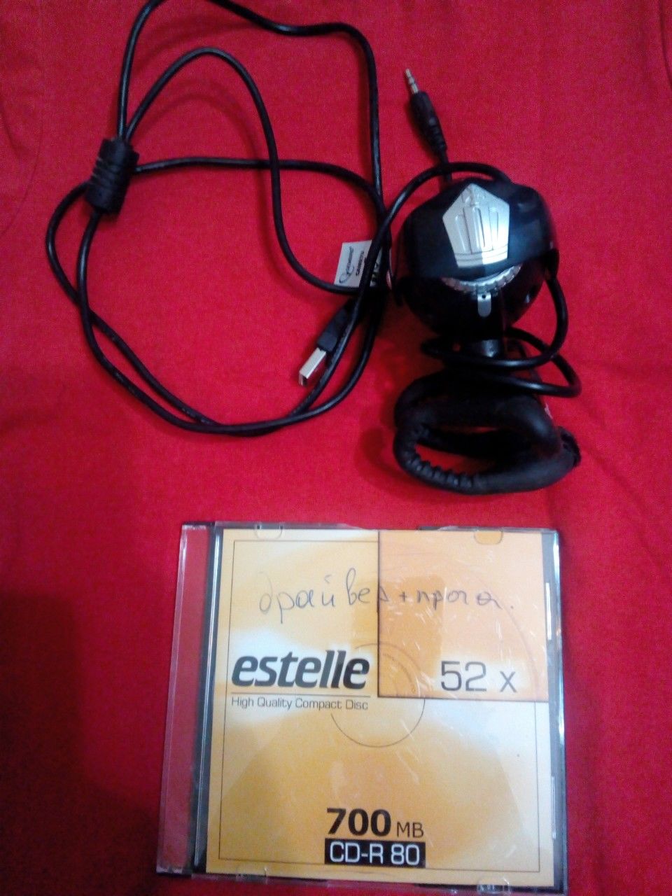 Веб камера с драйверами и программой