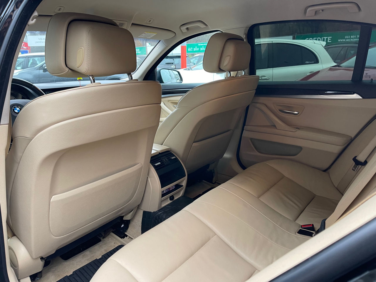 BMW 5 Series фото 18