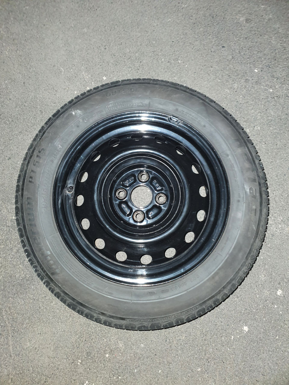 195/60 R15     4x100 foto 0