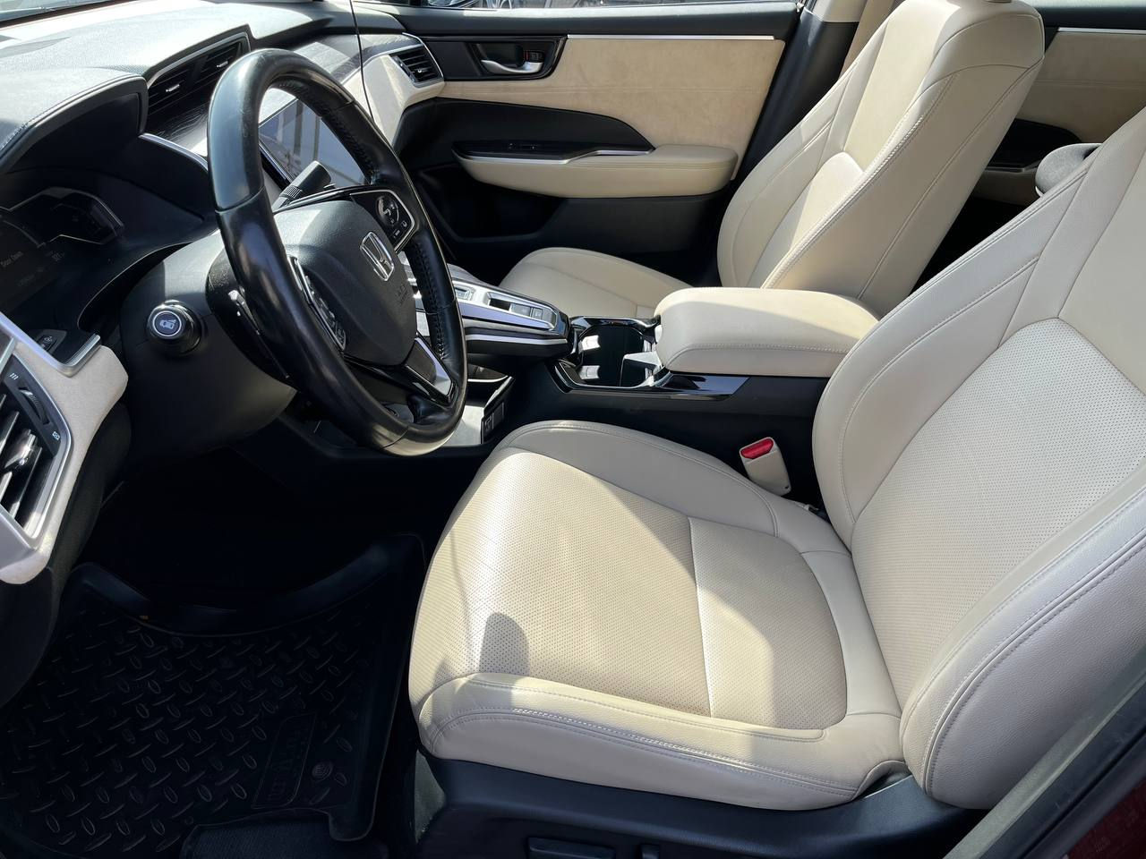 Honda Clarity foto 7