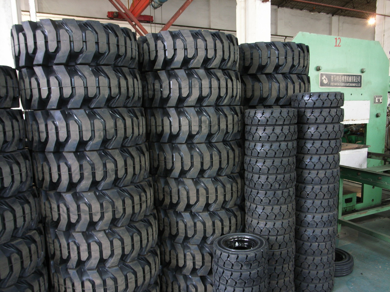 Neocar - roti pentru stivuitoare si tehnica industriala foto 2