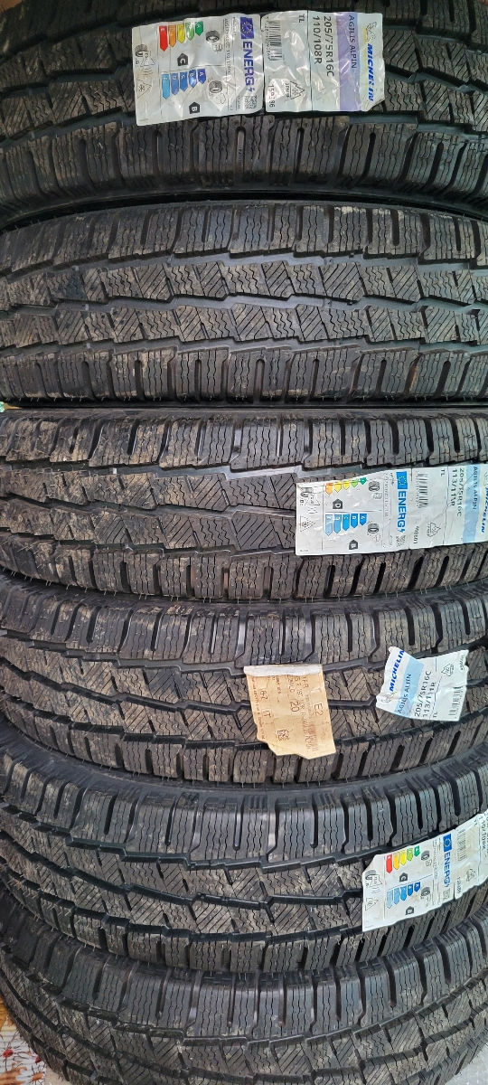 205 75 16c Michelin Agilis Noi foto 4