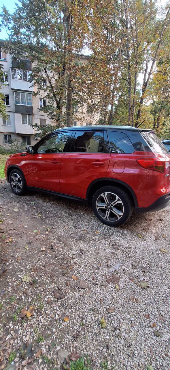 Suzuki Vitara foto 2