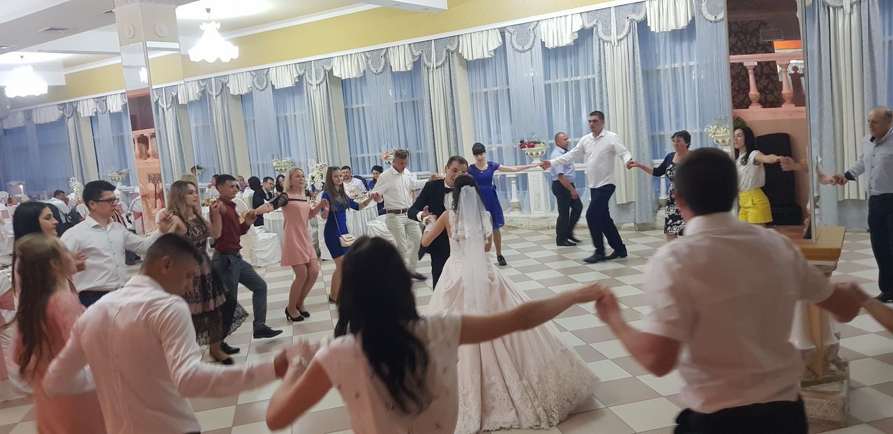 Dj-muzica pentru petrecere+solista,solist,nunta,cumatrie,petrcere,ceremonii foto 7