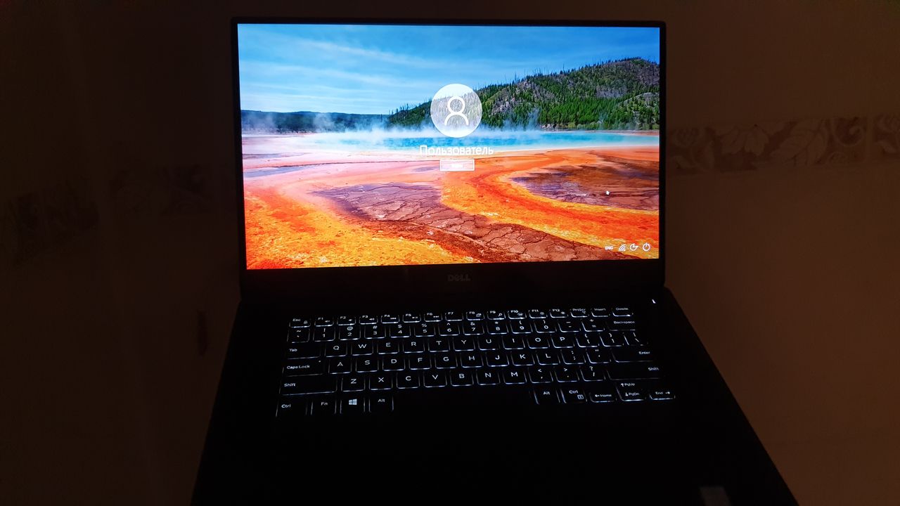 Dell XPS 15 (FullHD ips, i5 6400HQ, GTX 960m 2Gb, 16Gb DDR4, ssd NVME 256b + HDD 1Tb) foto 6