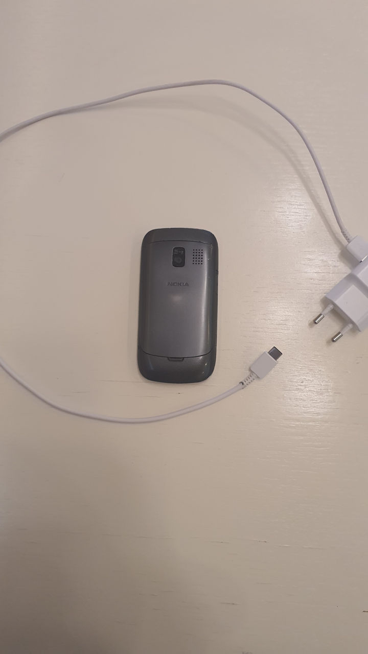 Nokia E5-00 foto 1