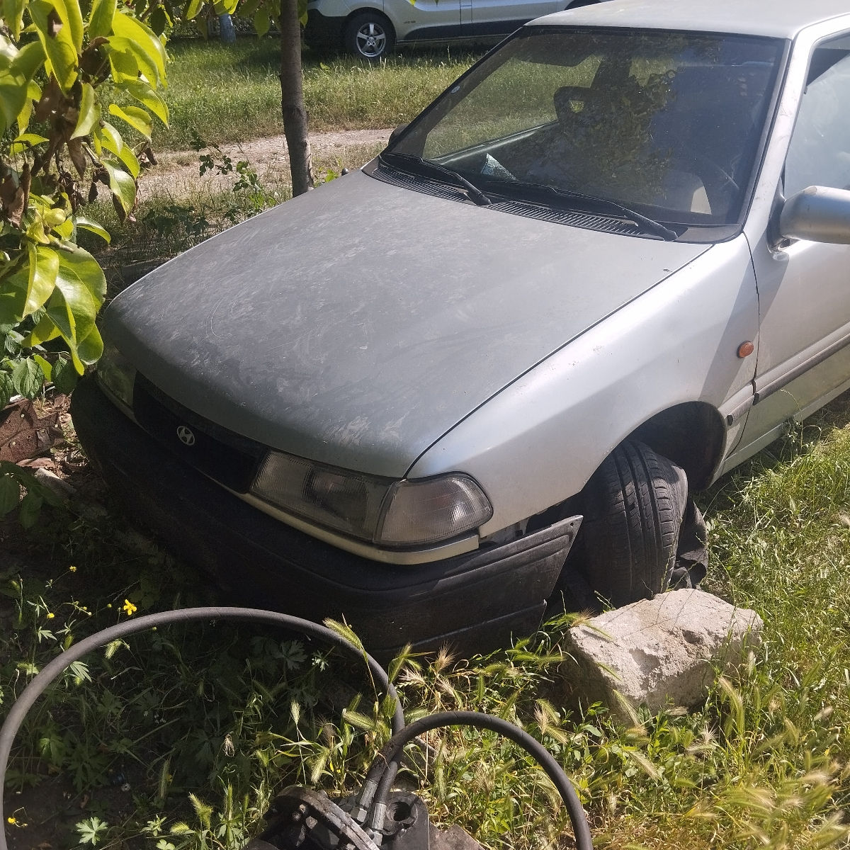 Hyundai Pony foto 1