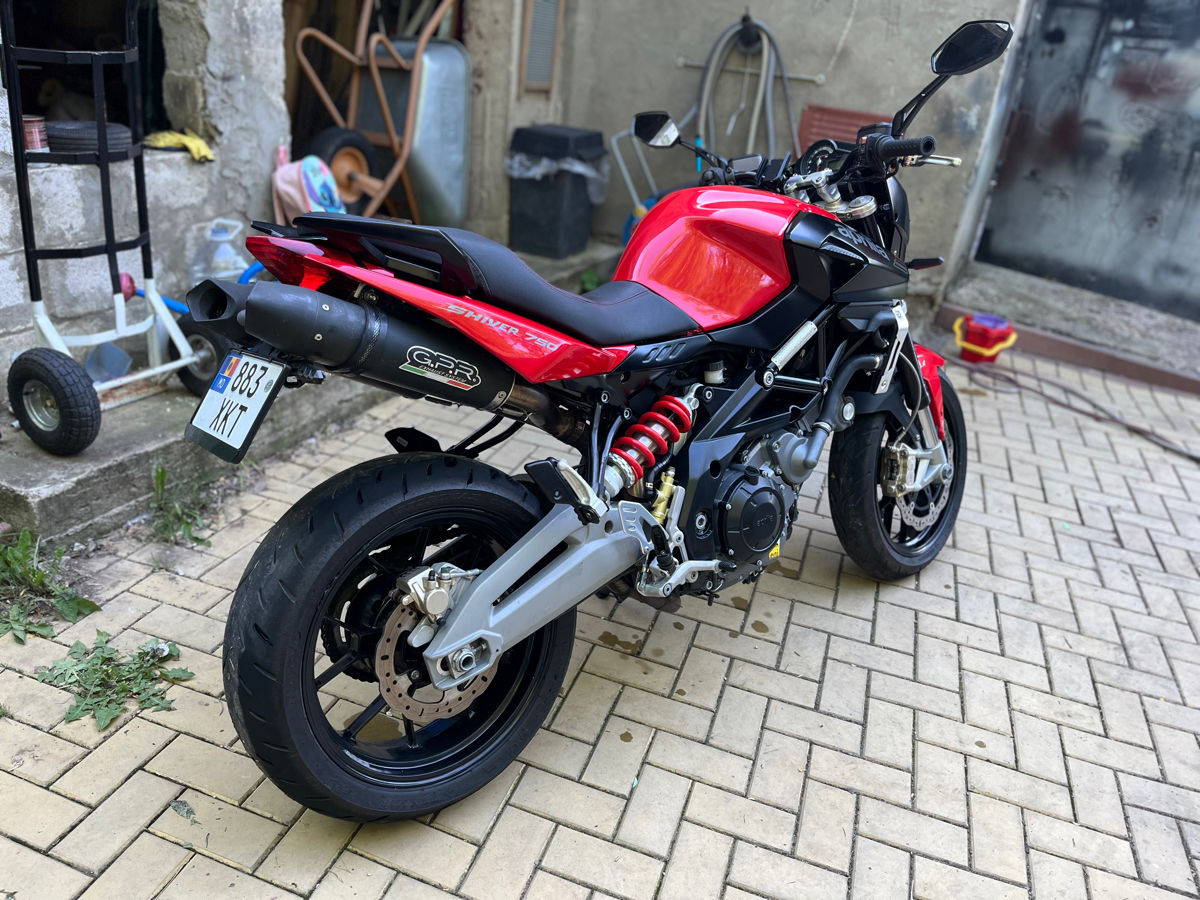 Aprilia  Shiver 750 фото 1
