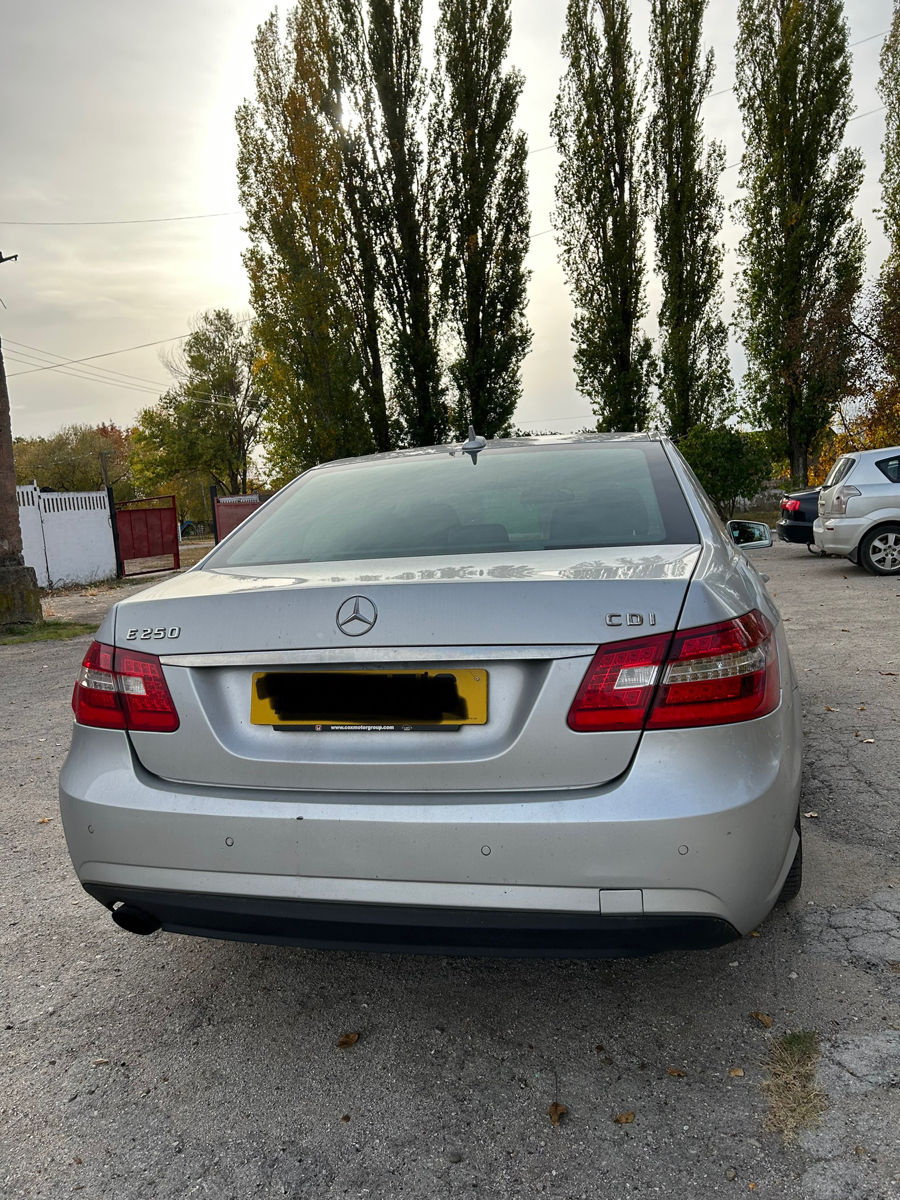 W212 dezmembrez Mercedes разборка 212 фото 8