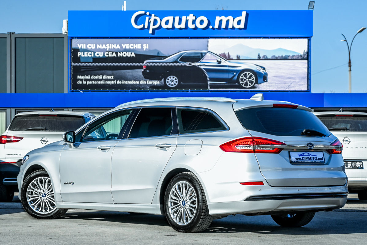 Ford Mondeo фото 1