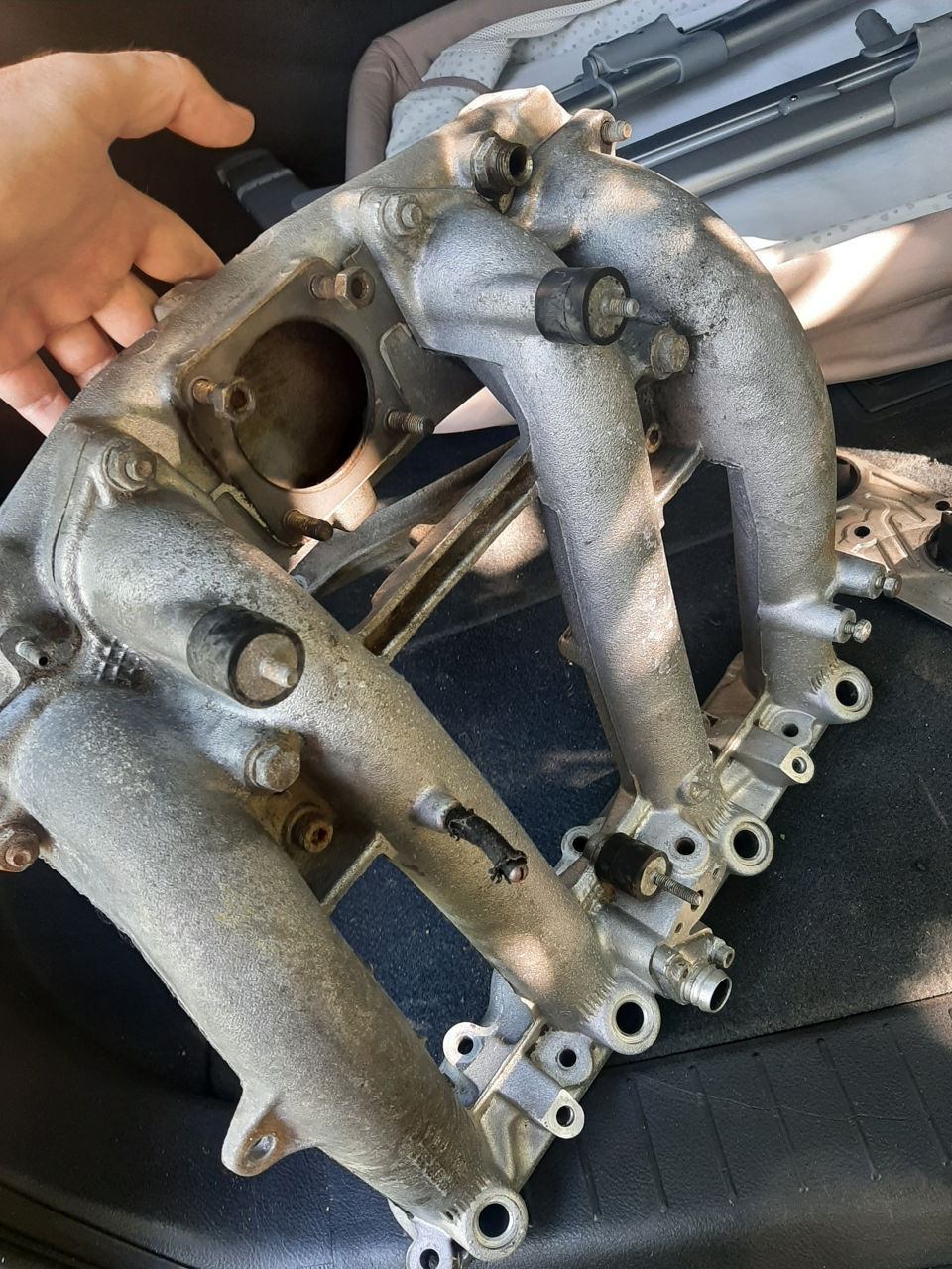 MERCEDES W124 W201 M102 Ansaugbrücke Ansaugkrümmer 1021413501 1021411990 EUR 24,90 - DE