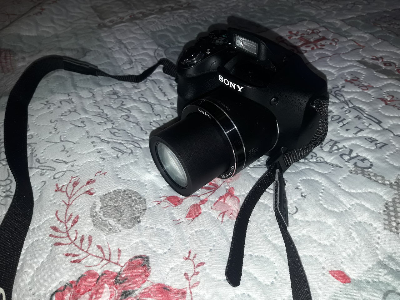 SONY Cyber-shot DSC-H300
