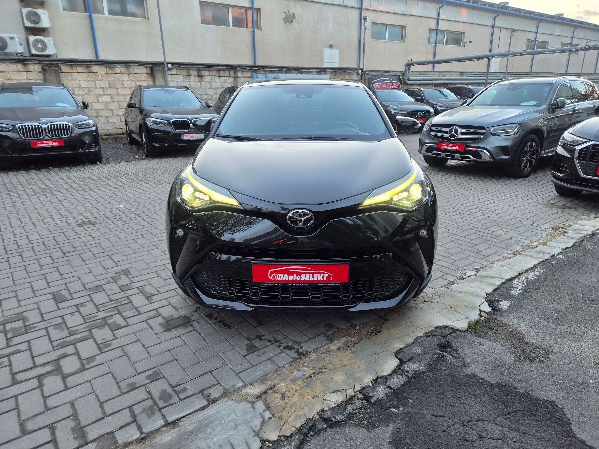 Toyota C-HR 2022 photo 2