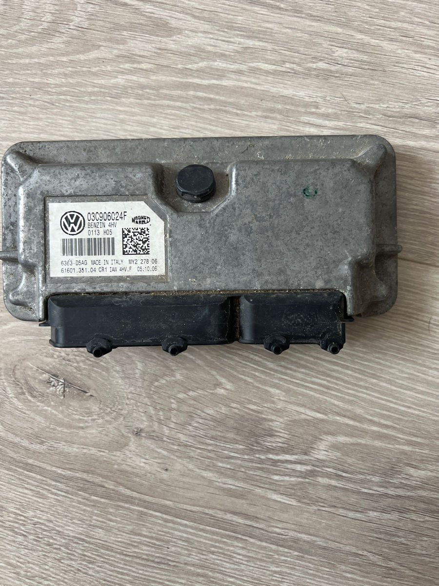 Блок управления двигателем VW Polo 1.4 16V 2001-2009 03C906024F фото 0