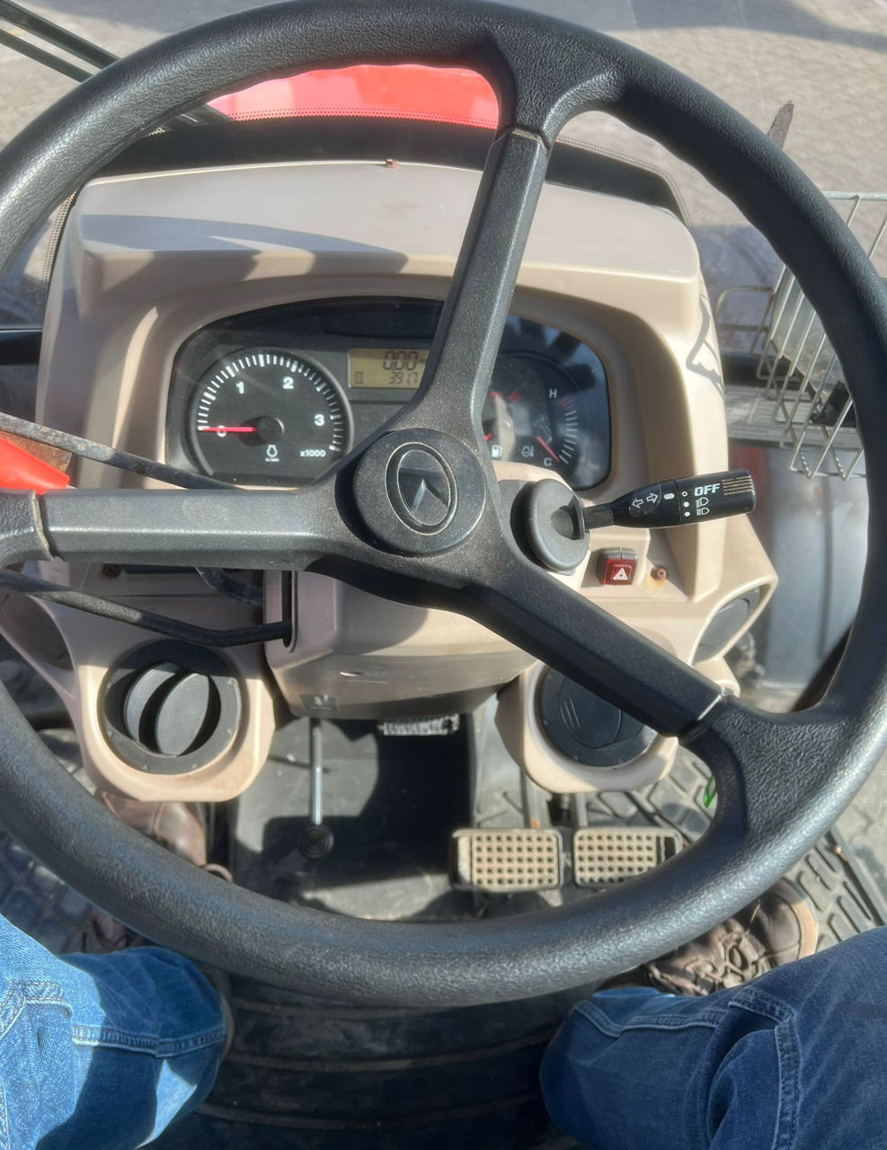 Kubota M6040  foto 10