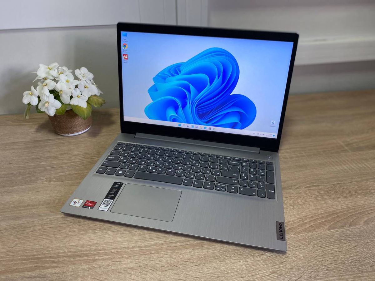 IdeaPad 3 (Athlon Gold 3150U / Ram 8Gb DDR4 / 256Gb SSD NVMe / AMD Radeon  Graphics / 15.6