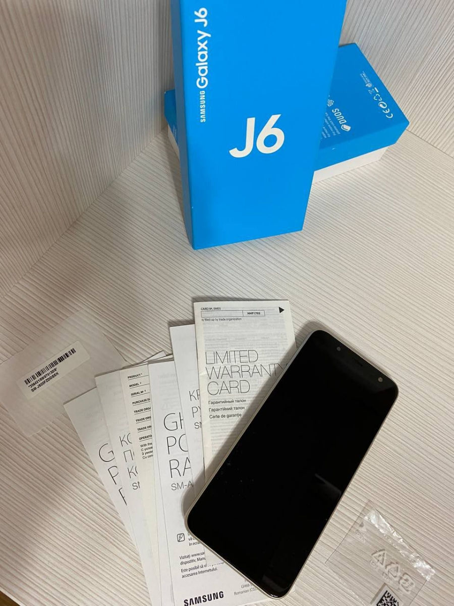 Samsung j6 foto 0