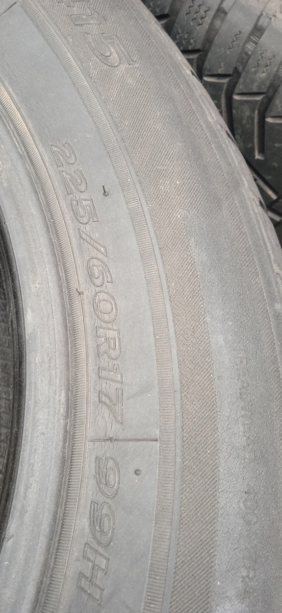 R17 225/60 Hankook 4 Buc foto 4