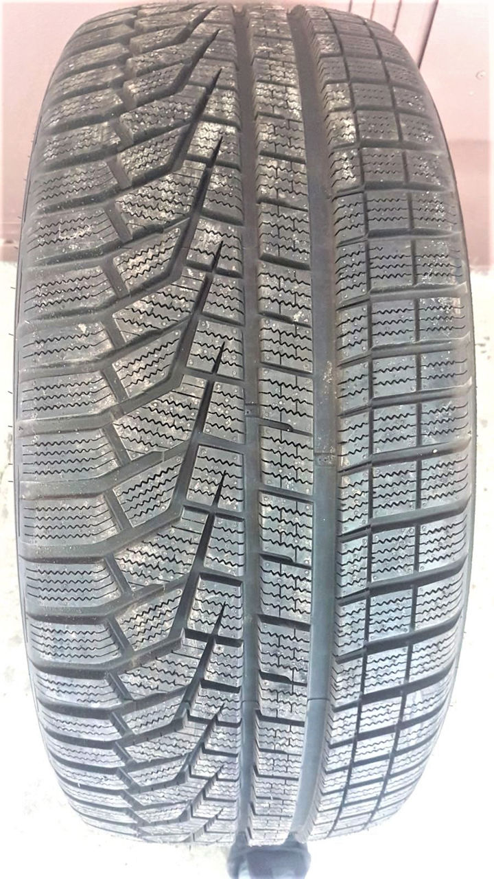 R21 275/45 Зимние шины Hankook
