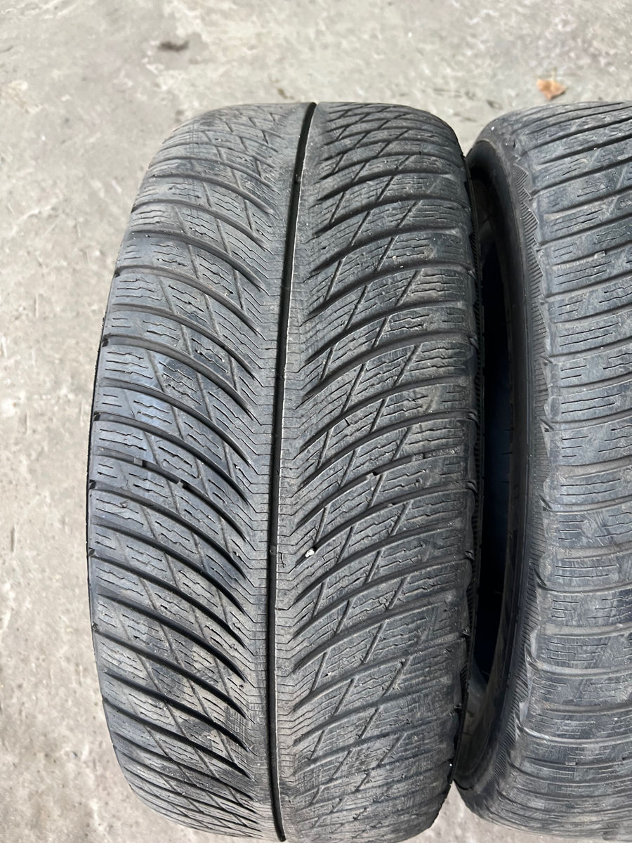 Продам 2 б.у шины 245/45 R18 Michelin Alpin 5 winter фото 1