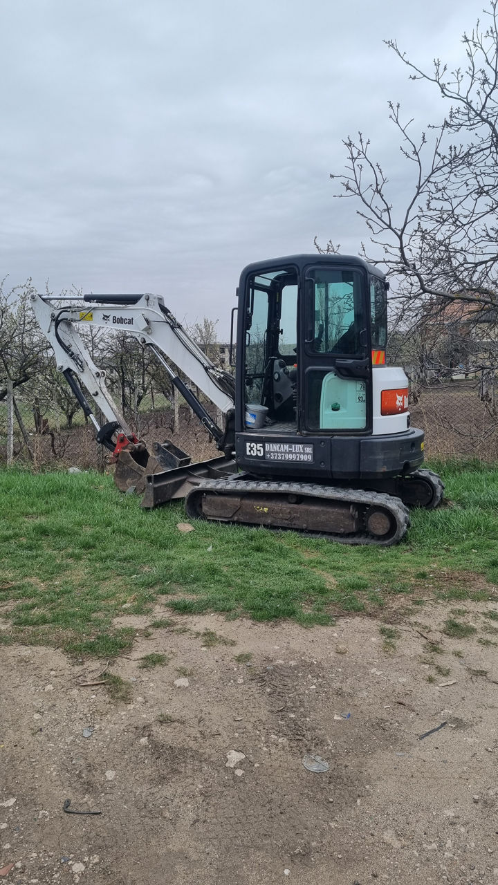 Excavator Miniexcavator Bobcat E35 Strelaua Extra-Long foto 0