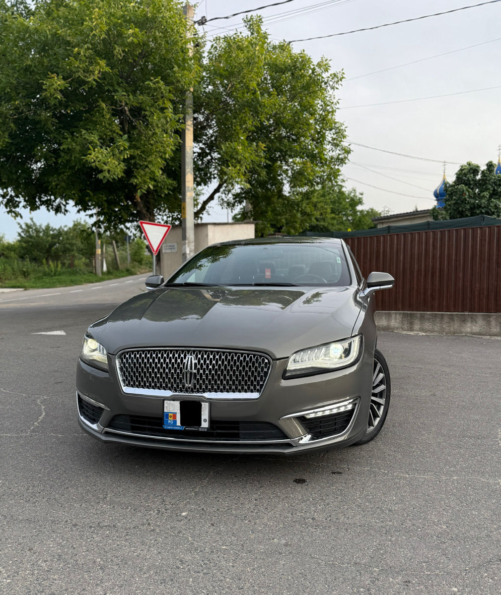 Lincoln MKZ foto 1