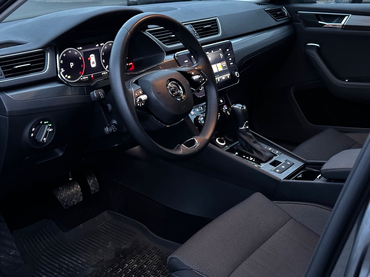 Skoda Superb foto 10