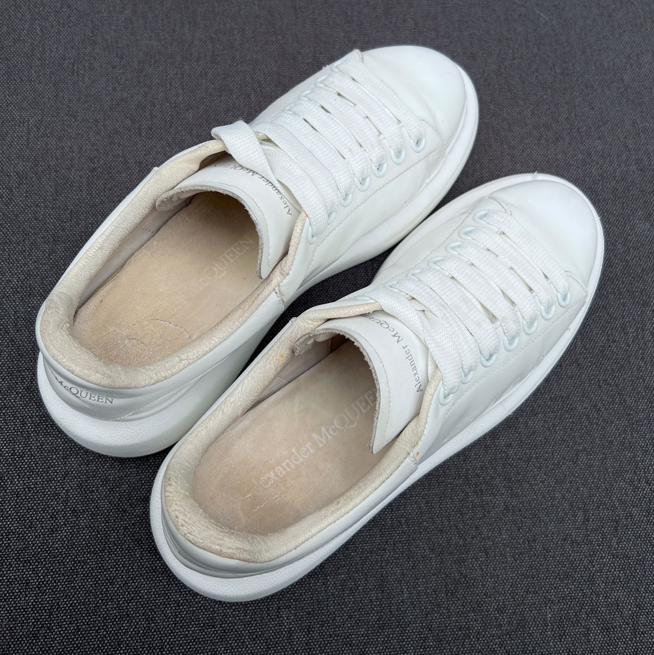 Alexander McQueen Oversized Sneakers. Размер 38. Оригинал. В хорошем состоянии. foto 8