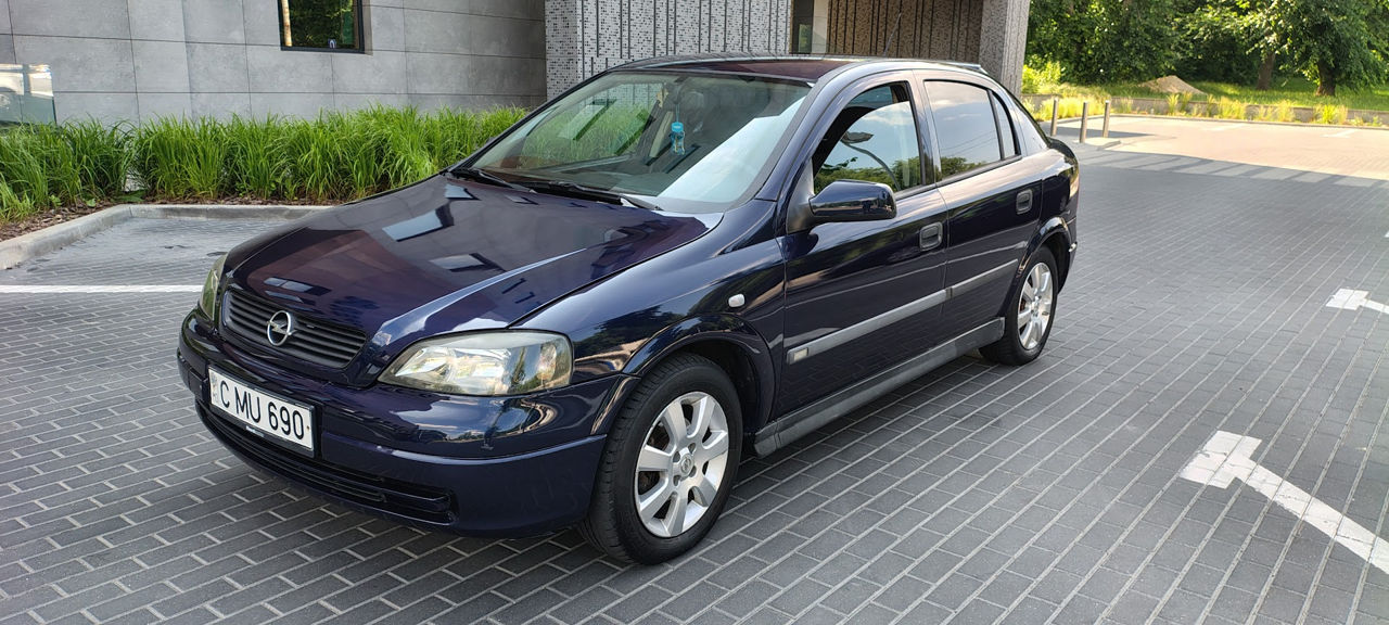 Opel Astra фото 0