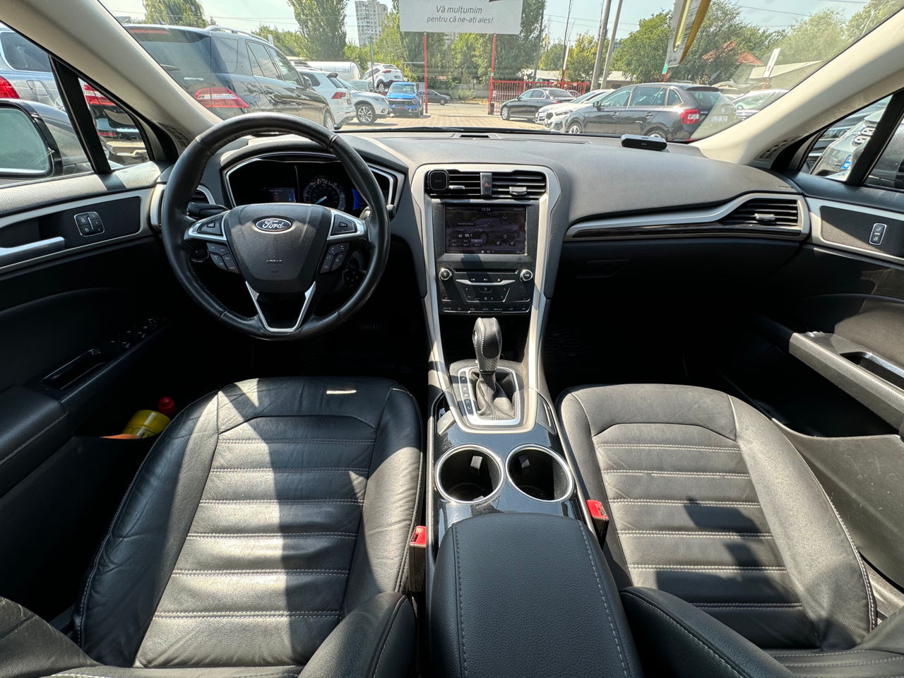 Ford Fusion foto 8