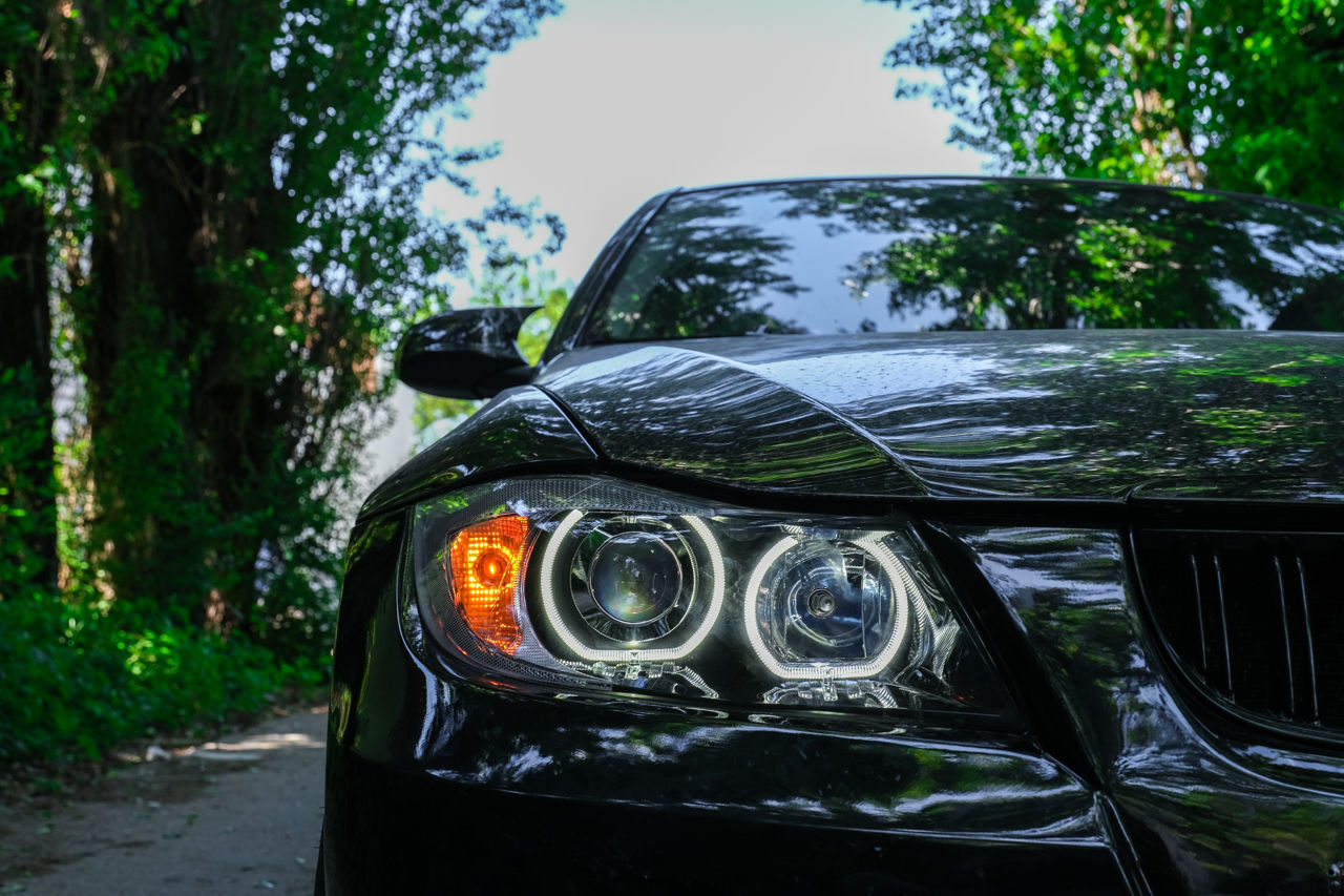 Livrare Gratuita Faruri Angel Eyes BMW Seria 3 E90 2005-2008 pentru masinile fara xenon foto 2