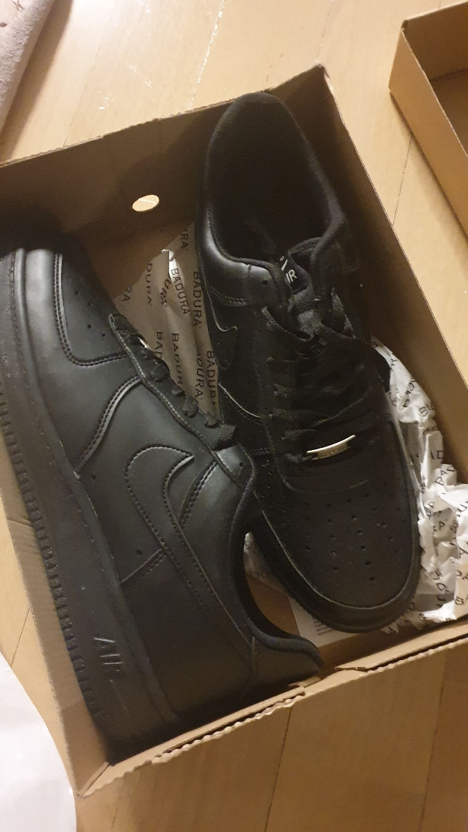 Pantofi negri Nike noi 46 marimea фото 0