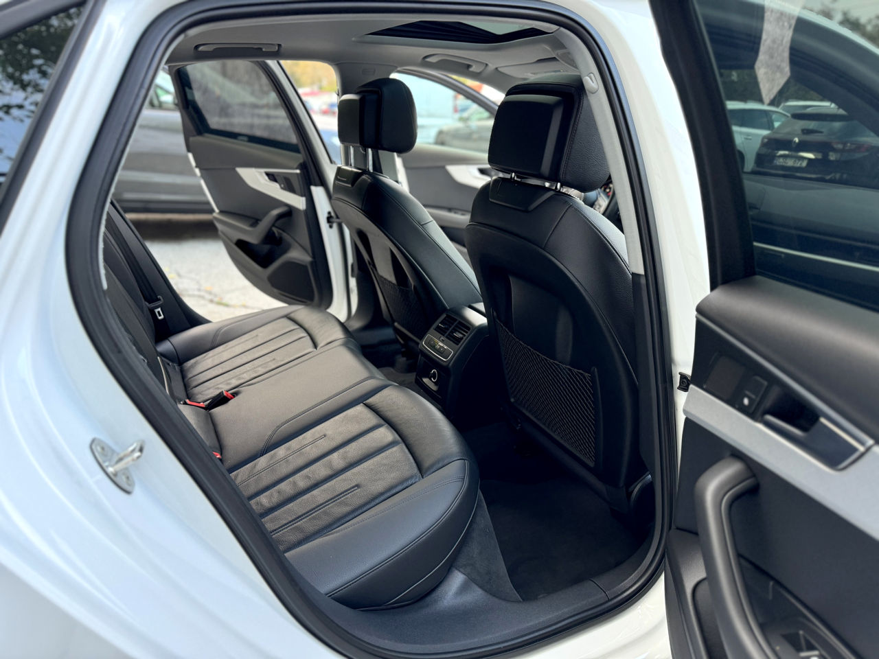 Audi A4 foto 17