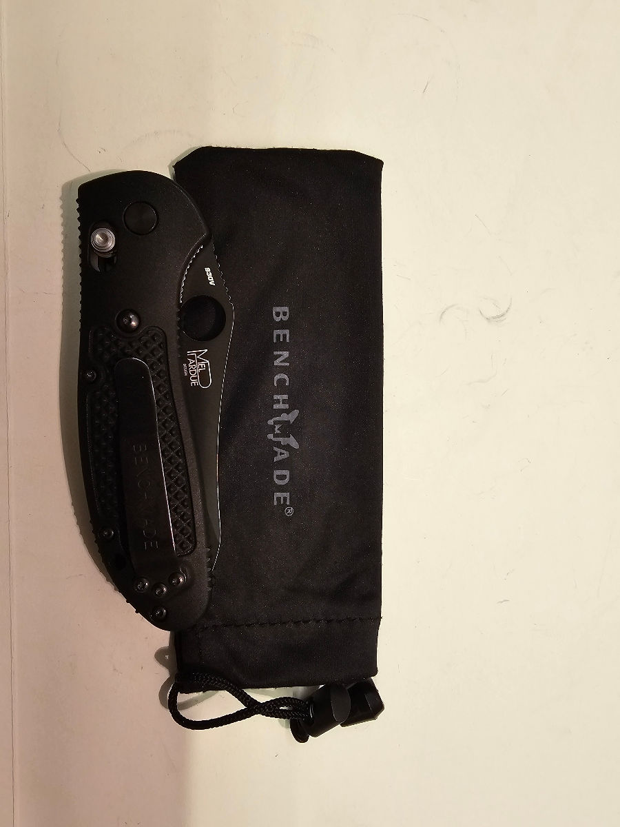 Нож. Benchmade Knives. 550BK-S30V. Black Blade. foto 2