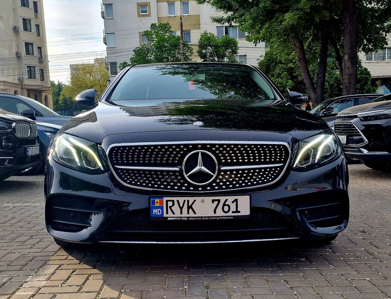 Mercedes E-Class foto 0