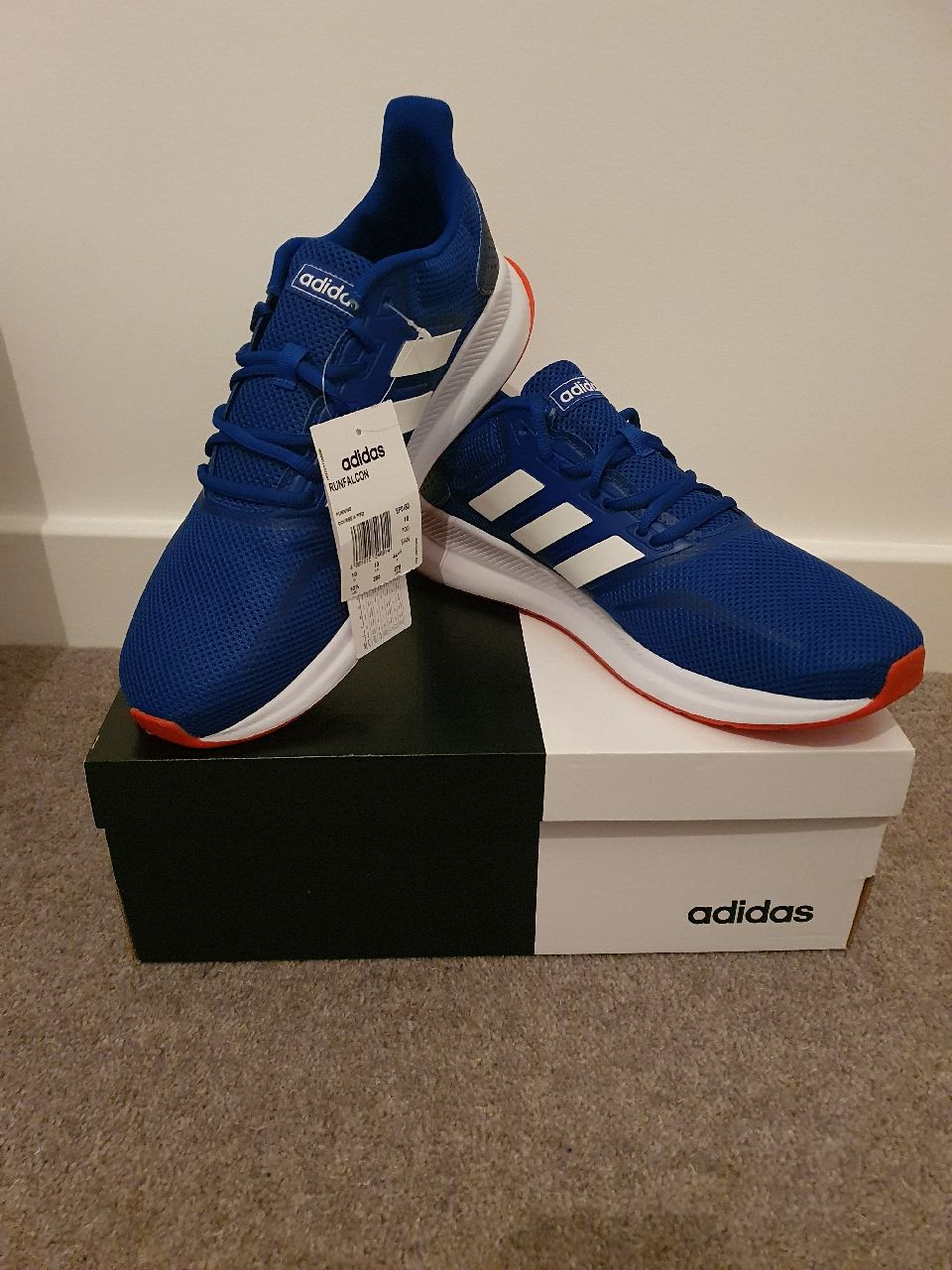 Adidas, Reebok.