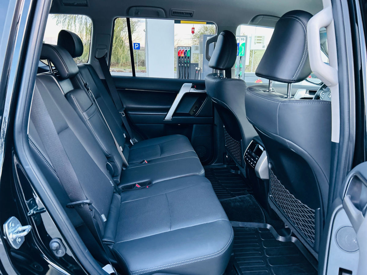 Toyota Land Cruiser Prado foto 5