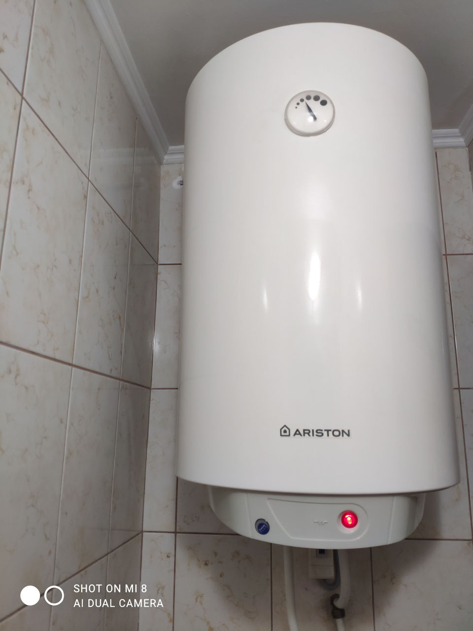 Водонагреватель ariston 10