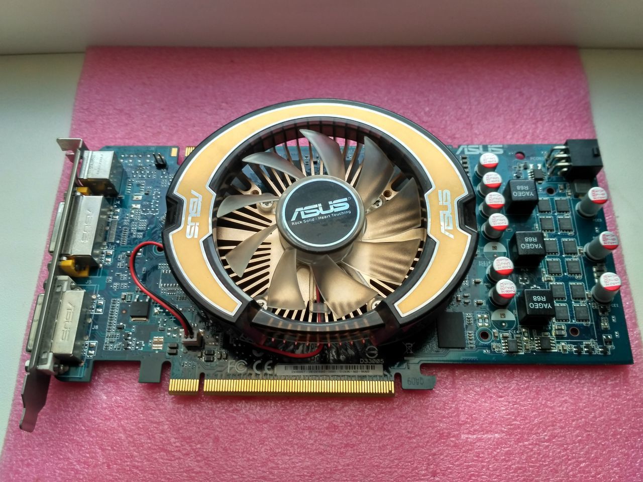 Видеокарта 1gb. ASUS 9600gt 1gb. GEFORCE 9600 gt ASUS. GEFORCE 9600 gt 1gb. Palit 9600gt 1gb.