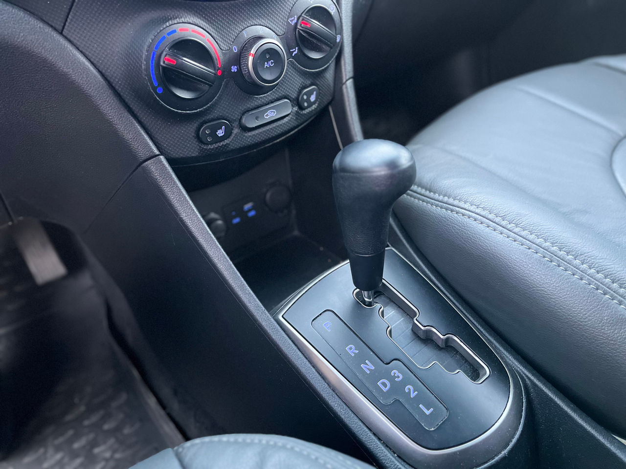 Hyundai Solaris фото 13