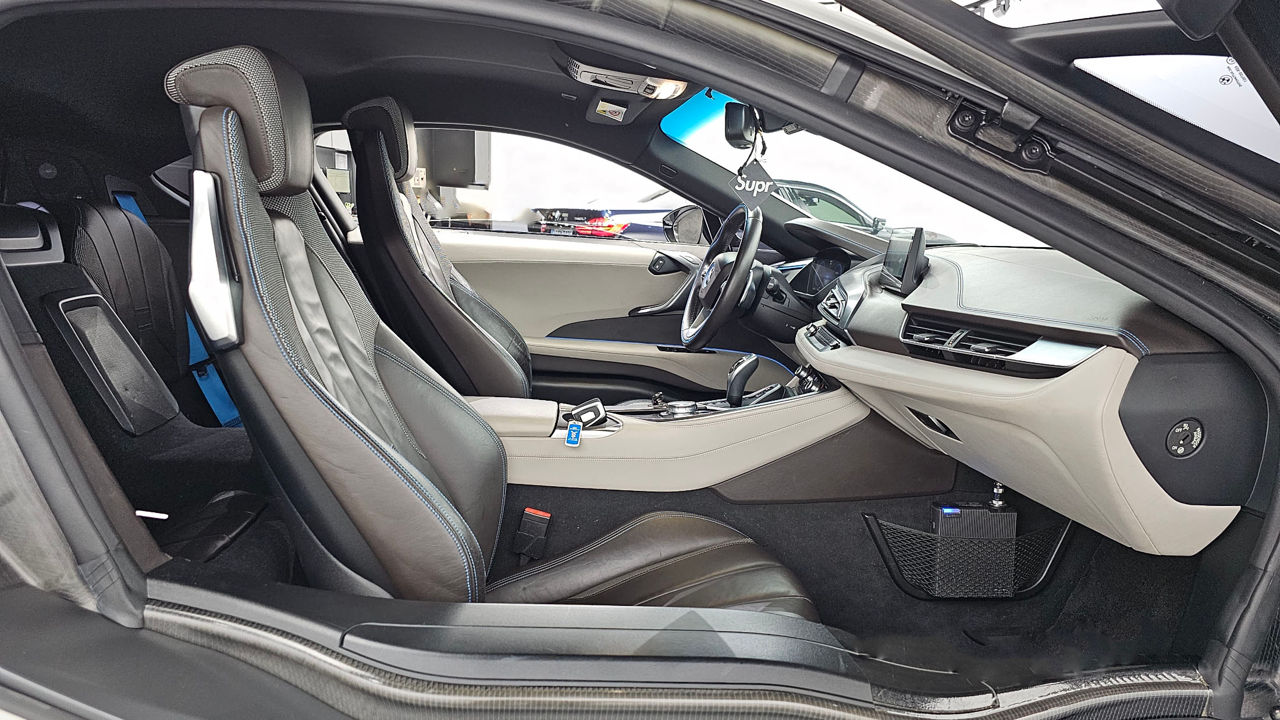 BMW i8 фото 14