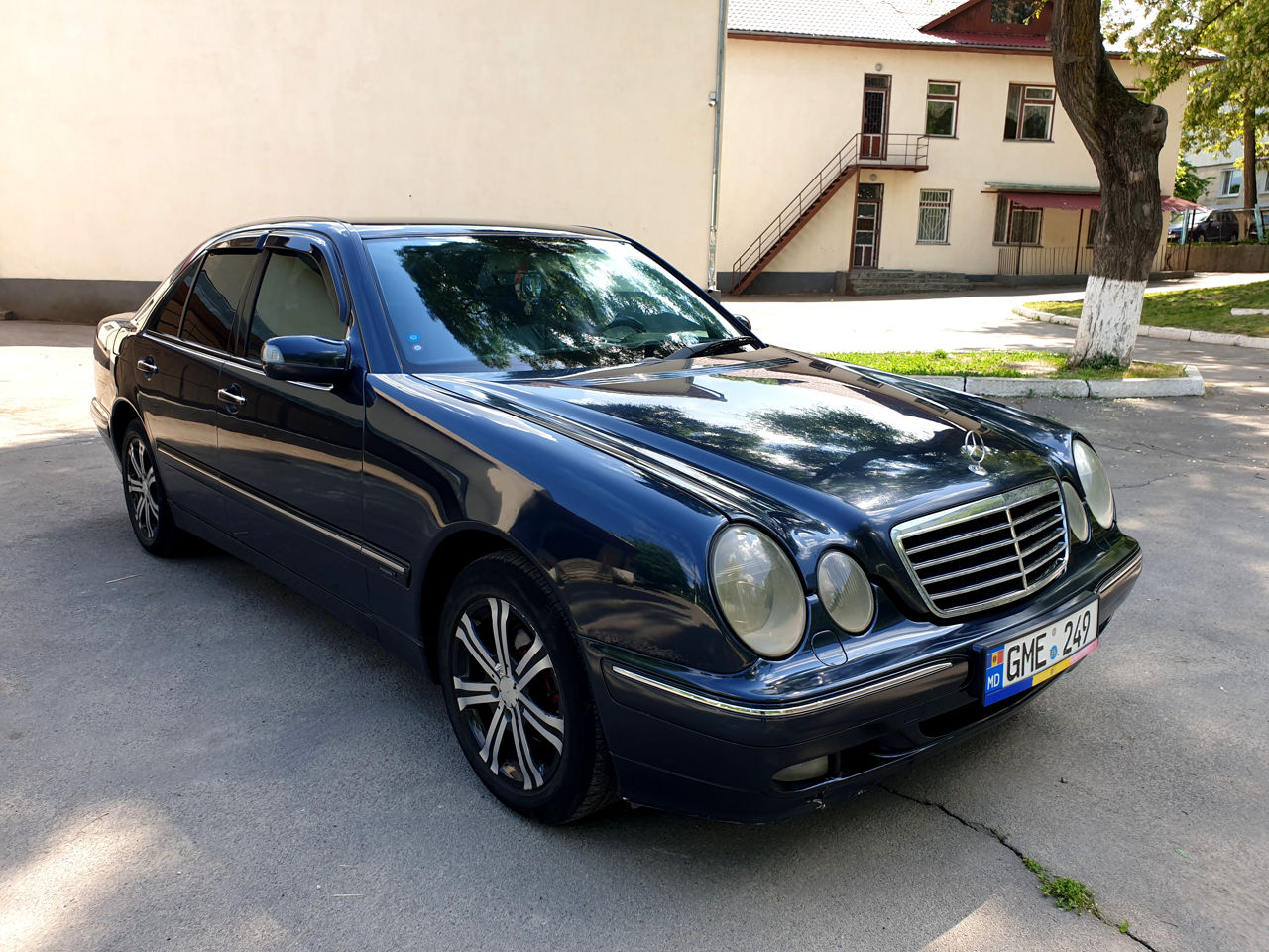 Mercedes E Class foto 4