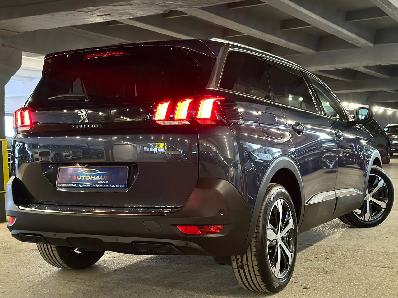 Peugeot 5008 фото 1