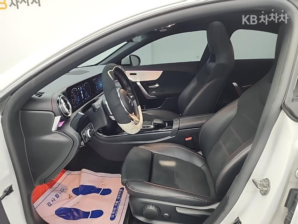 Mercedes CLA фото 10