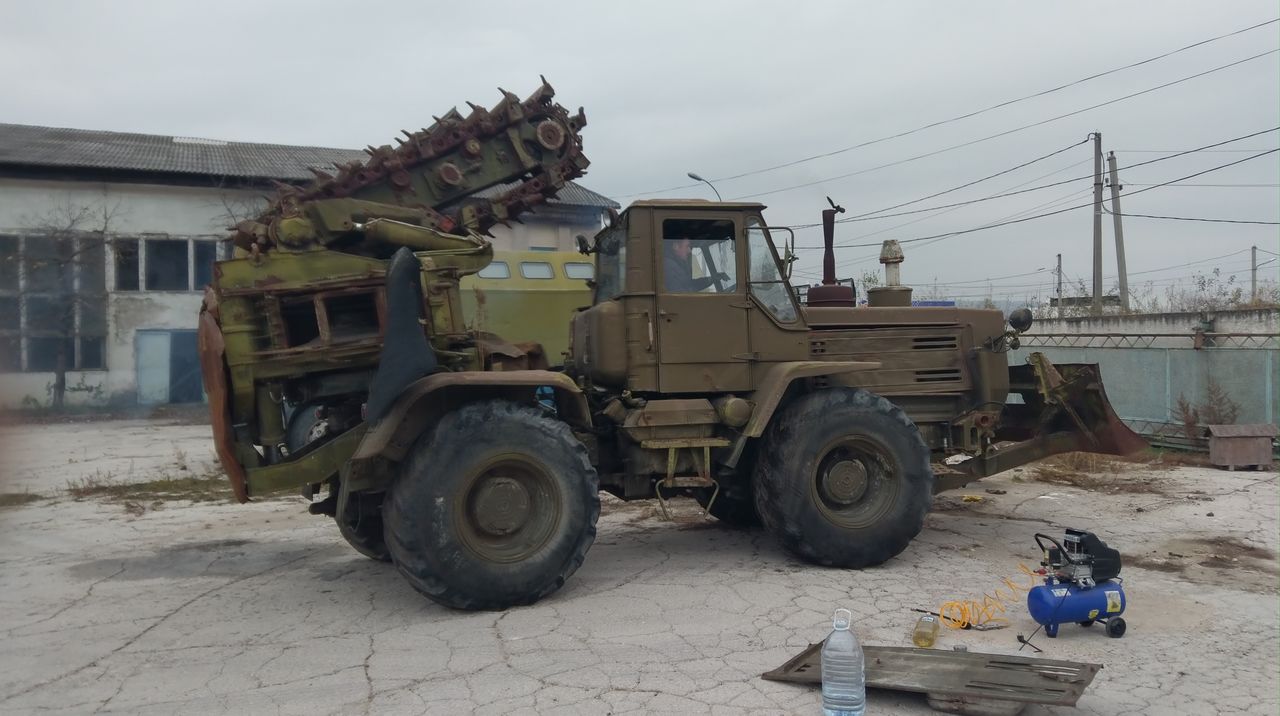 Urgent! T155 K ; Т 150 полковая землеройная машина ПЗМ-2 является универсальной землеройной машиной фото 2