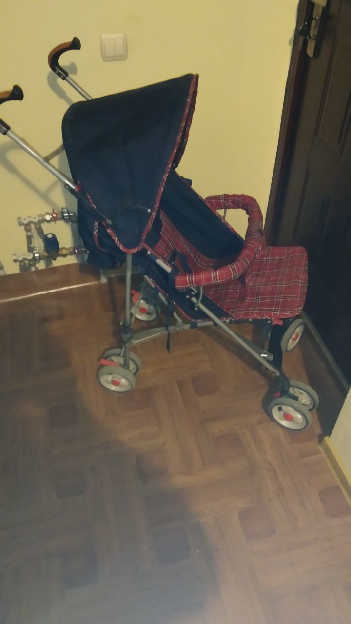 Продам детскую коляску