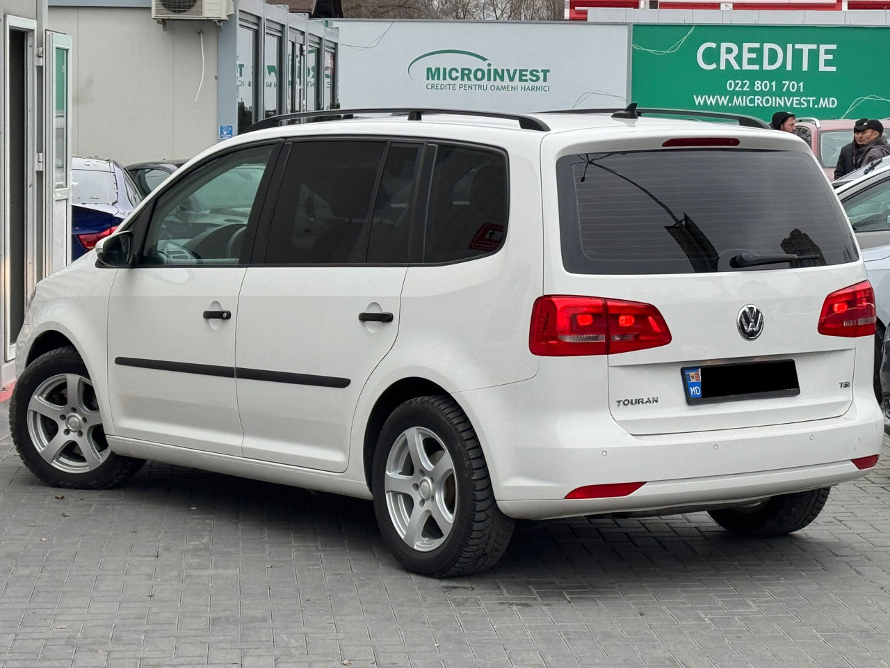 Volkswagen Touran foto 3