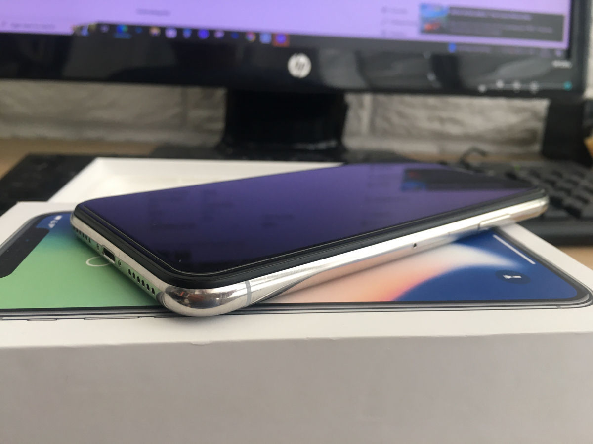 iPhone X 256Gb Silver foto 4