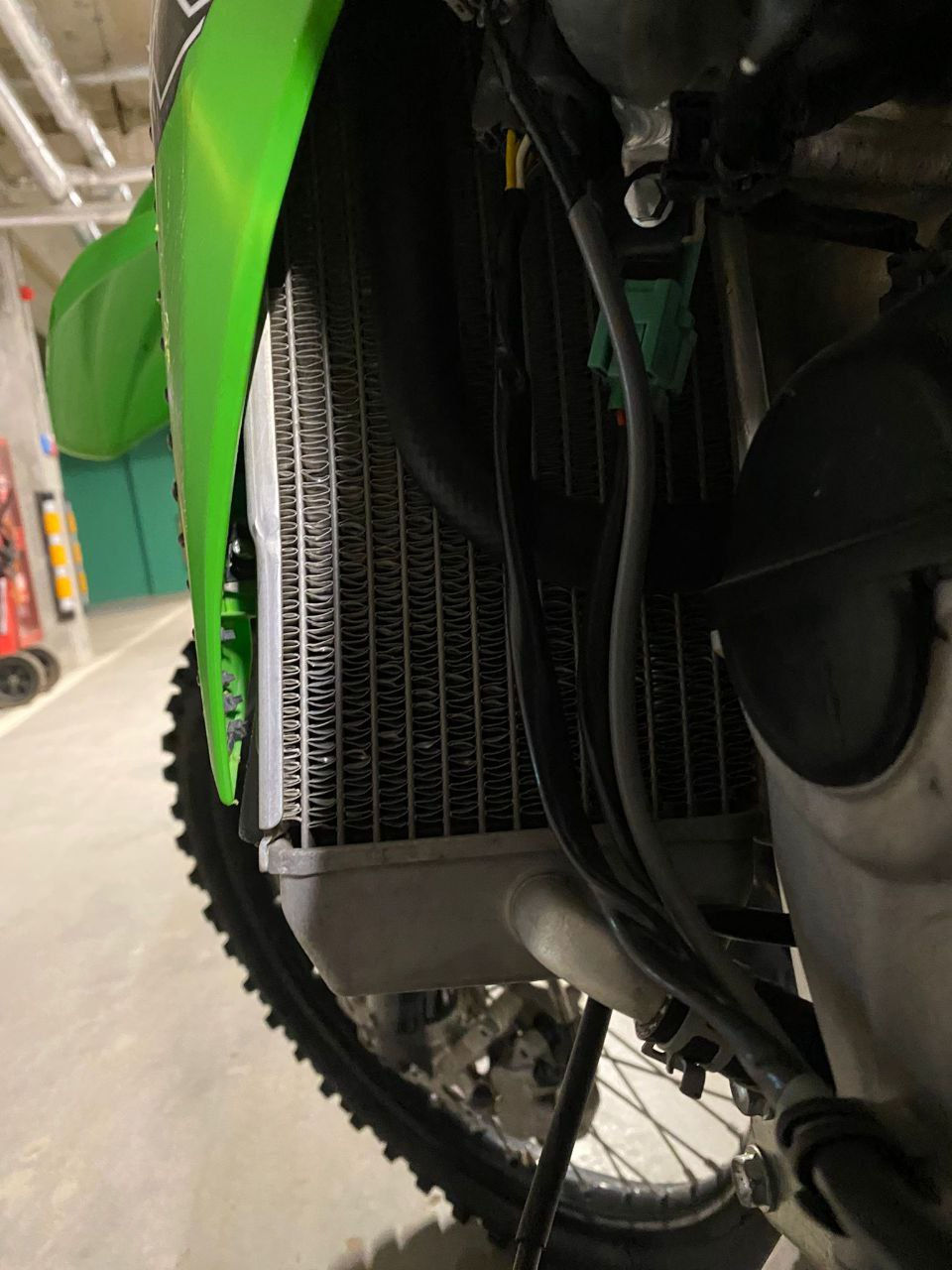 Kawasaki KXF 250 foto 3